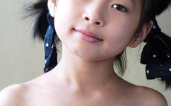 坐在又大又硬的上面写作业做作文